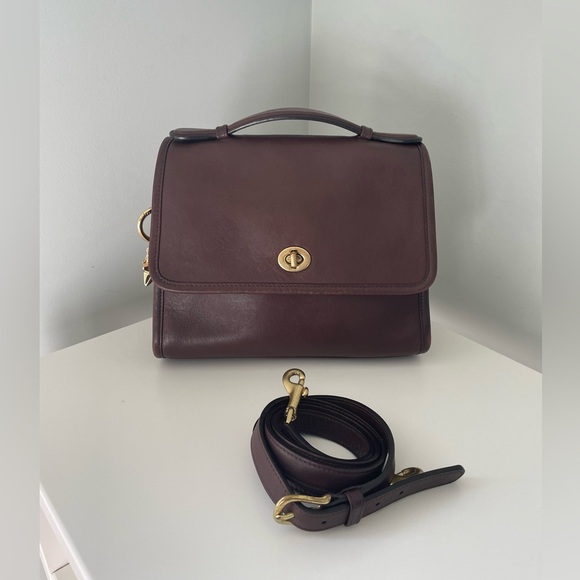 Coach Handbags - Vintage Coach Court Crossbody | 9870 - Brown Leather
